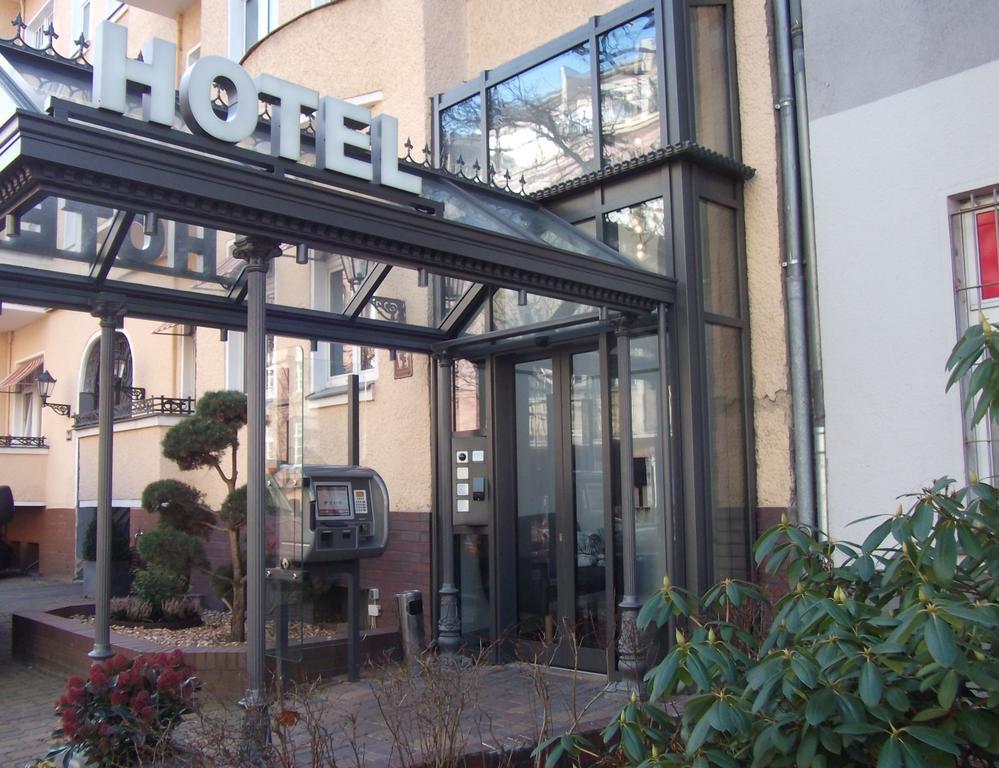 Hotel Alt - Tegel Berlin Exterior photo